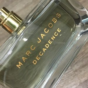 Marc Jacobs Divine Decadence 3.4oz Eau de Parfum